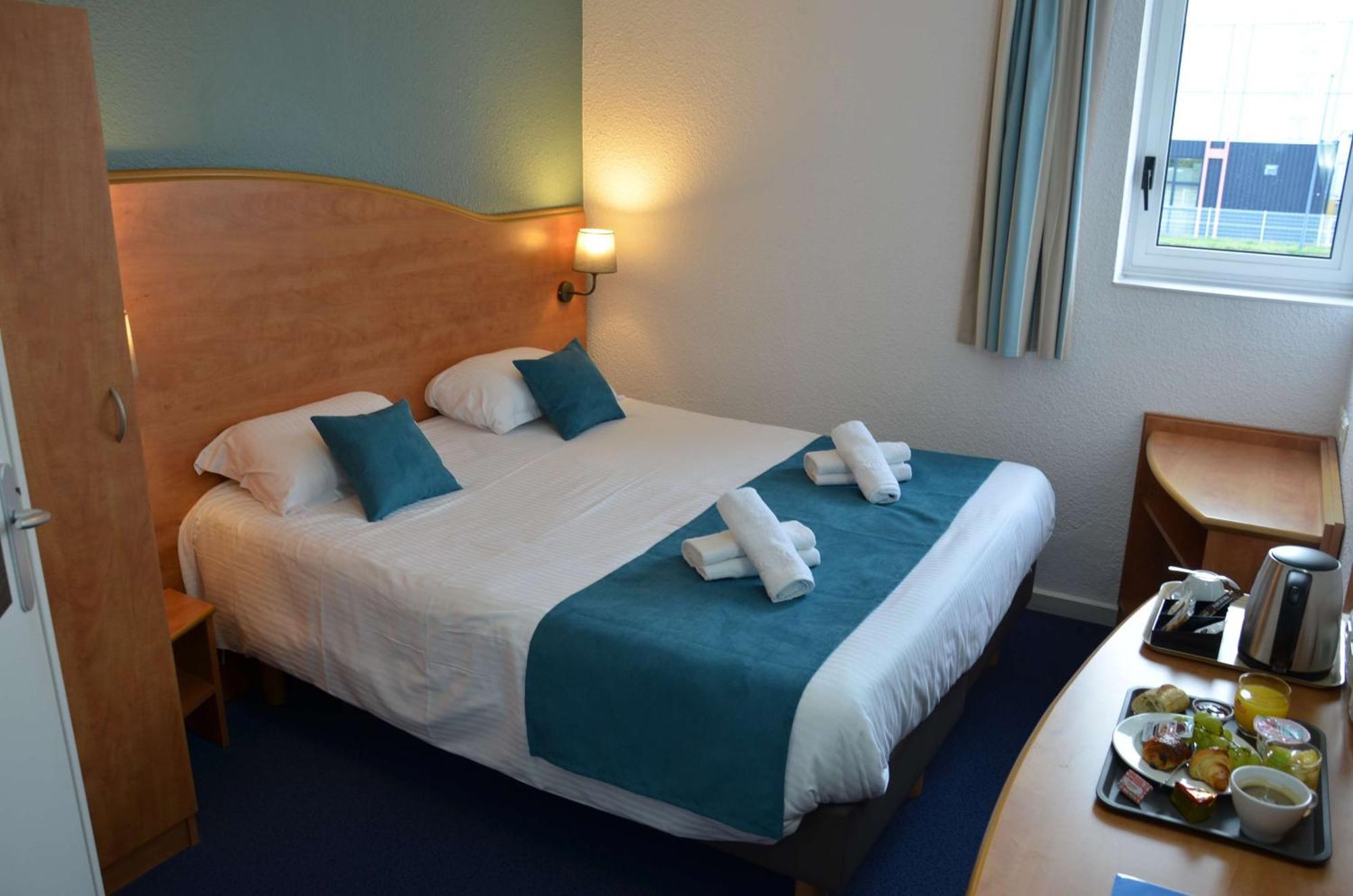 Brit Hotel Caen Herouville Экстерьер фото